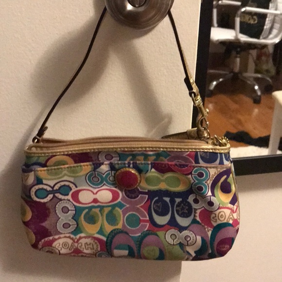 Coach wristlet - Picture 2 of 3